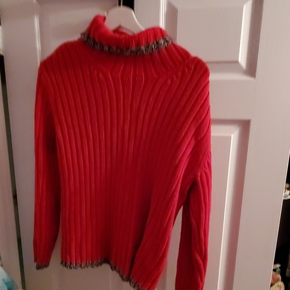 Sweater - Picture 2 of 3